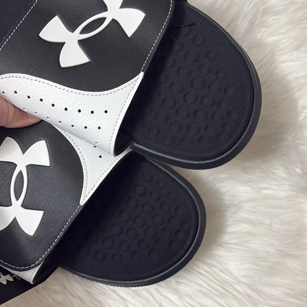 NEW In Packaging Under Armour Men’s Black And White Ignite Pro Slides Size 17